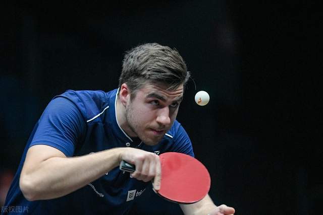 锋终于穿上 锋终于穿上