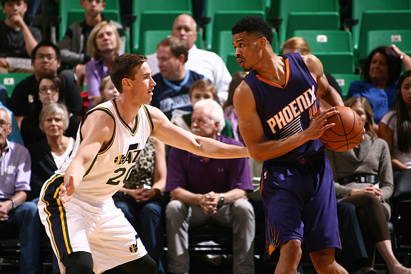 在前场频频 在前场频频