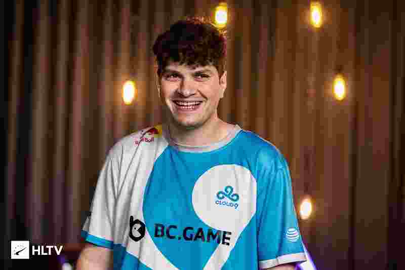 练的专业态 练的专业态