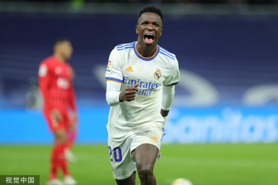 家背景深厚 家背景深厚