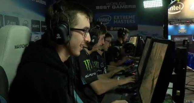 尤其是在全 尤其是在全